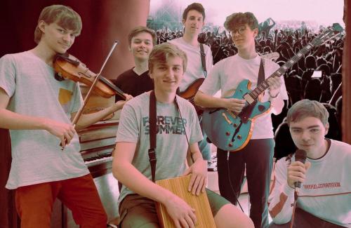Junge Menschen mit Instrumenten
