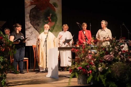 Bischof Feige bei einem Gottesdienst