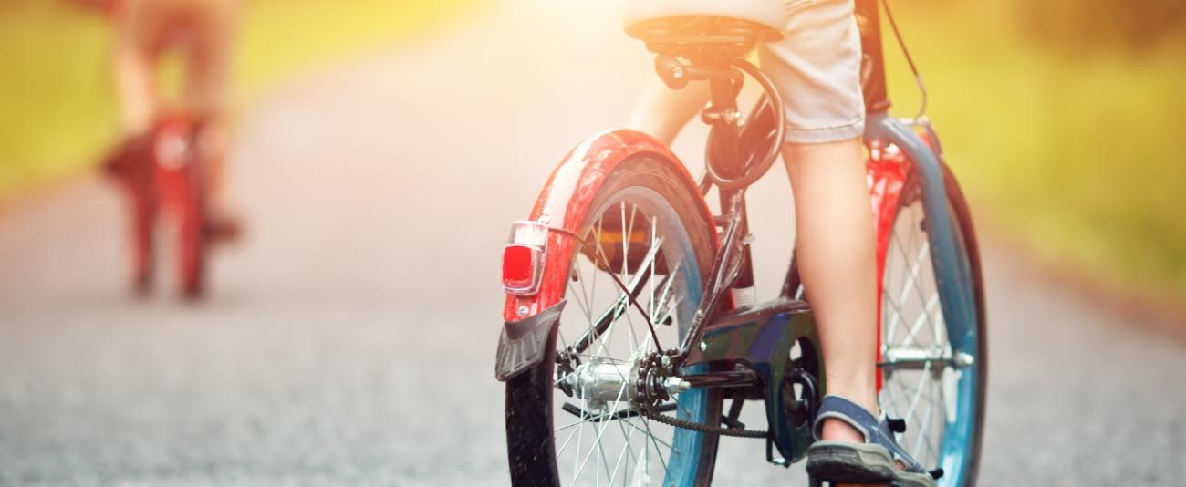 Children_on_a_bicycle_LeManna_Getty_Images_Pro_1340_550