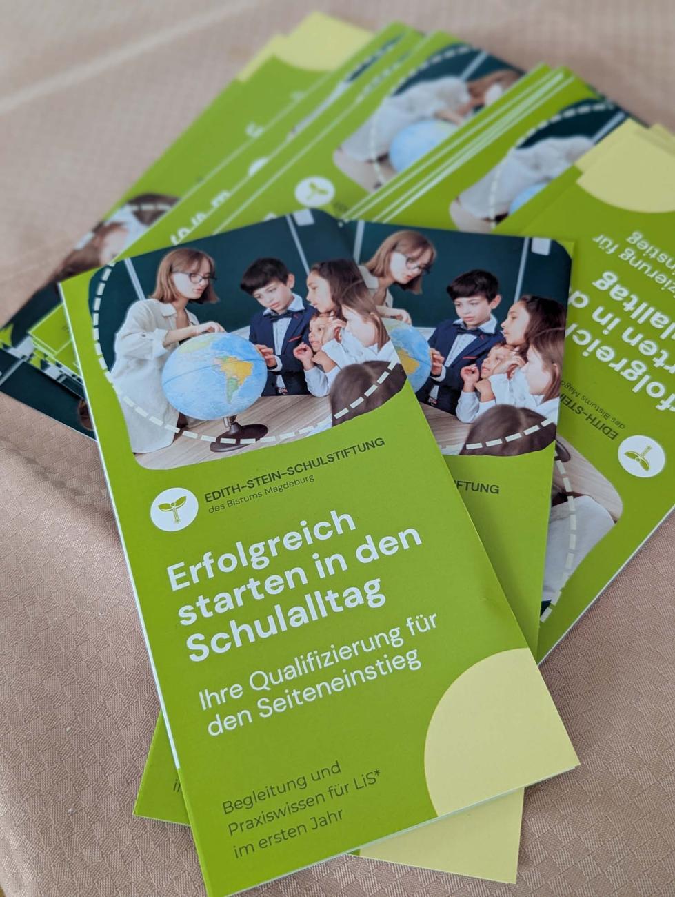 Ein Zettel auf einem Tisch