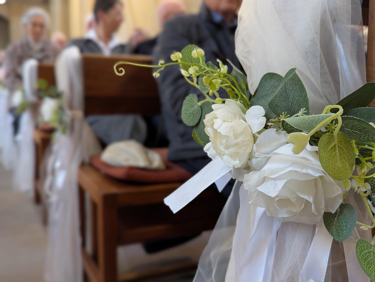 Menschen im Gottesdienst