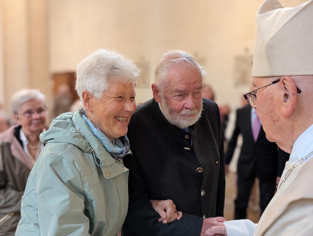 Menschen im Gottesdienst
