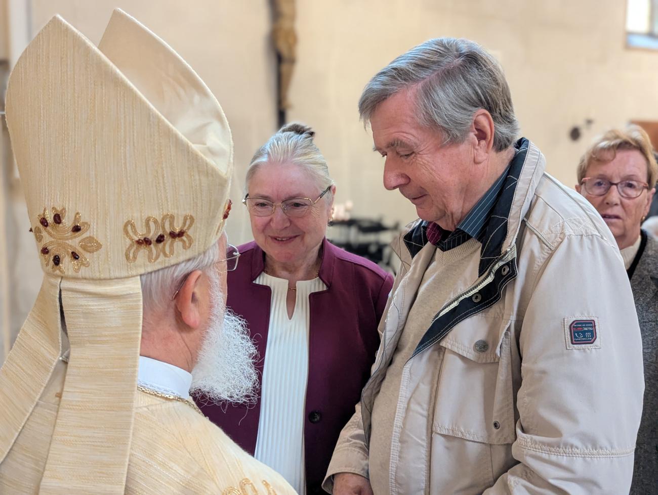 Menschen im Gottesdienst