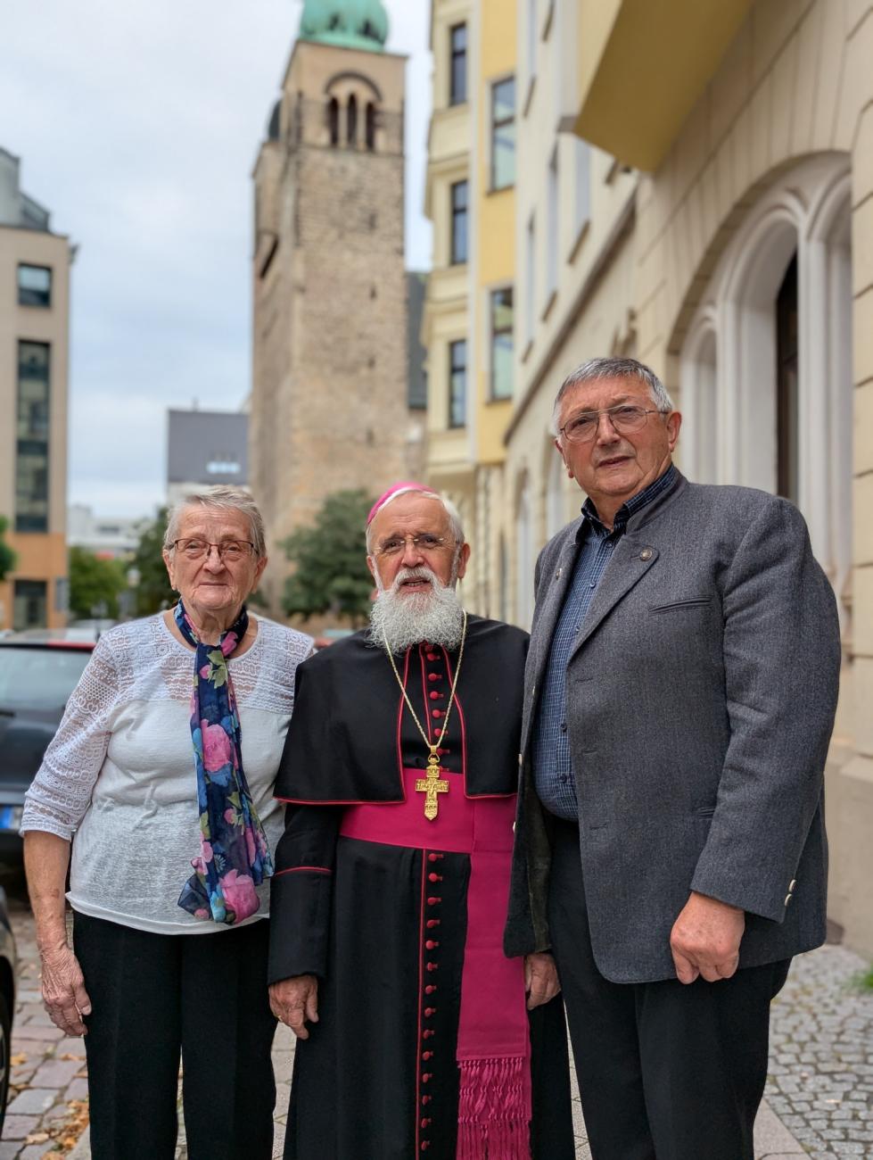 Menschen im Gottesdienst