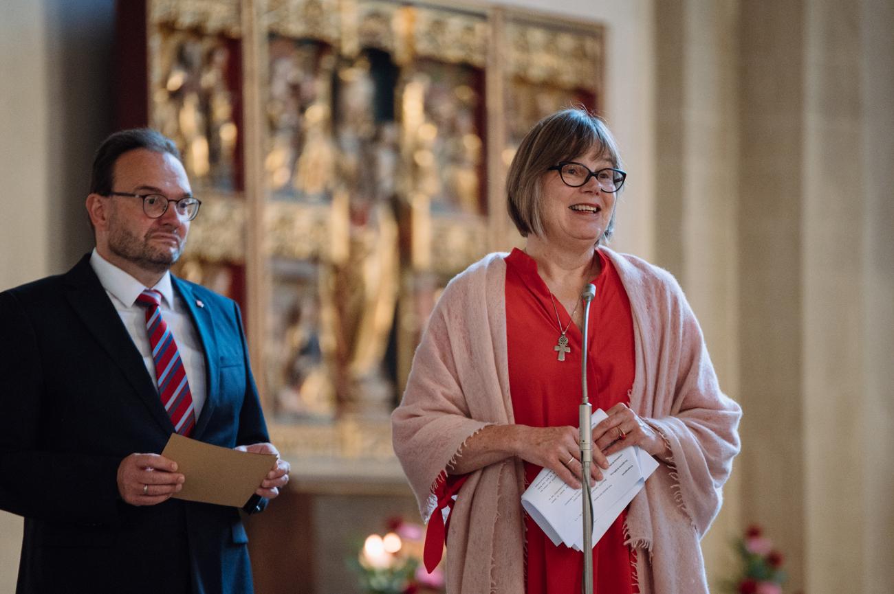 Menschen im Gottesdienst