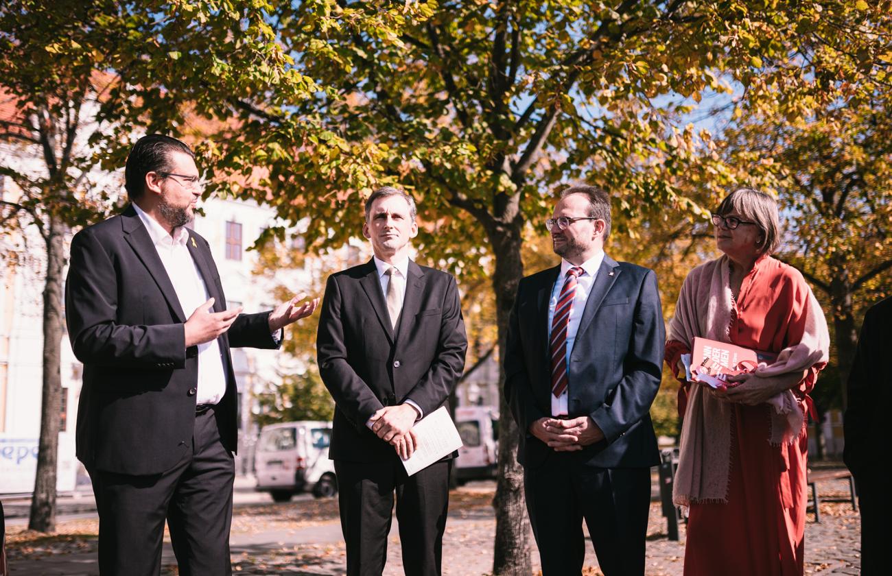Menschen im Gespräch