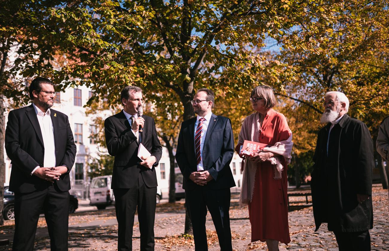 Menschen im Gespräch