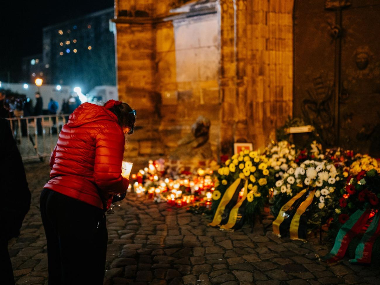 Kerzen zum Gedenken des Anschlags