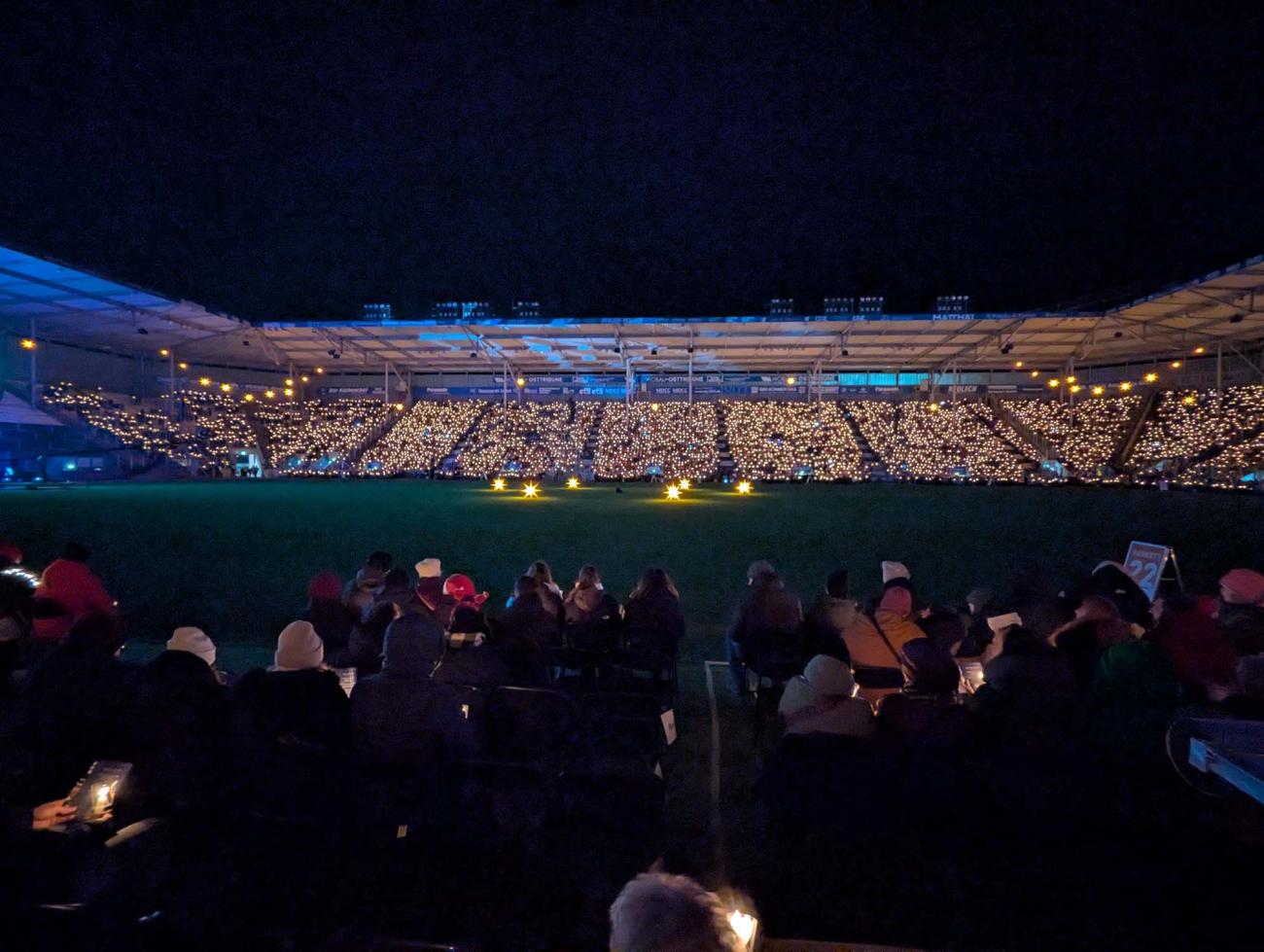 Stadion im Dunkeln