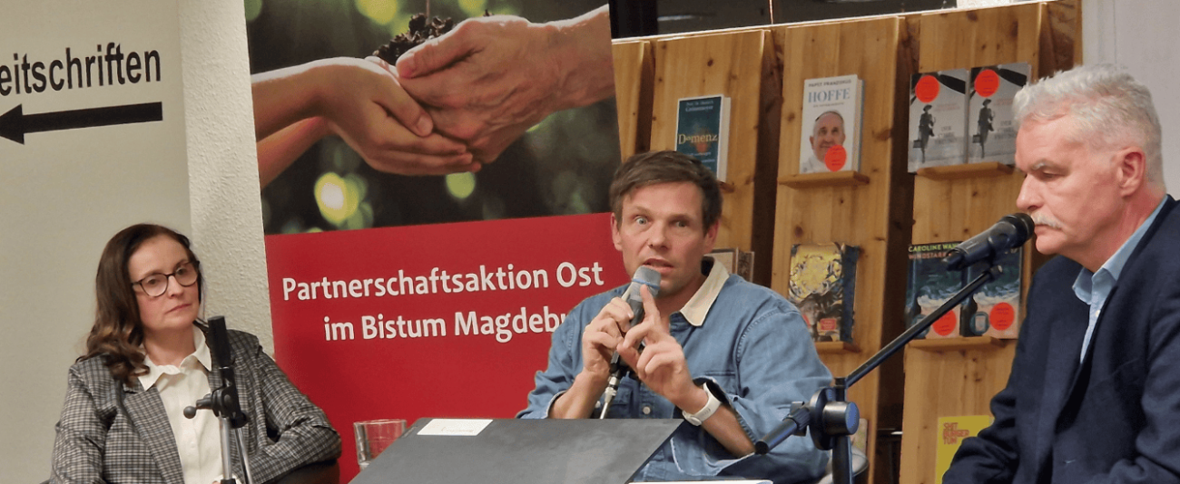 Buchlesung und Gespräch mit Steffen Dobbert in der Stadtbibliothek Magdeburg