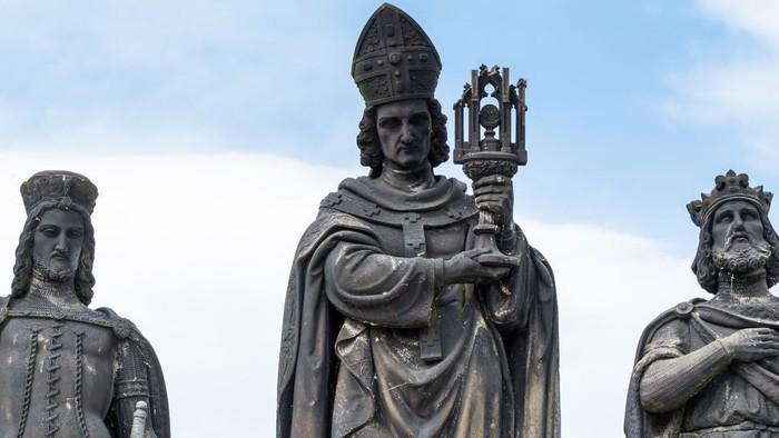 Statue des Heiligen Norbert von Xanten