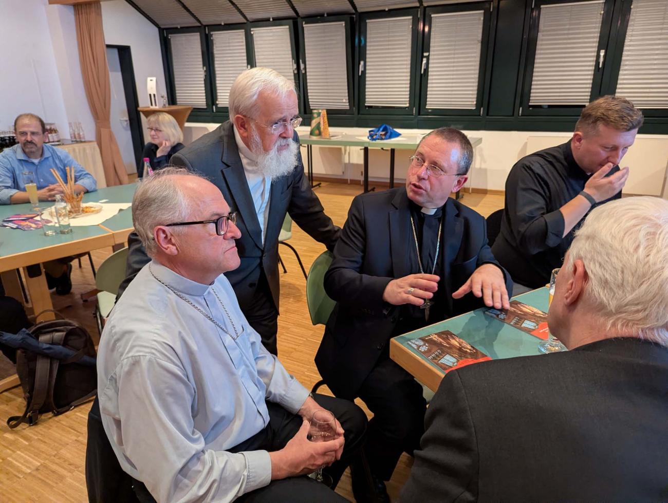 Menschen im Gespräch