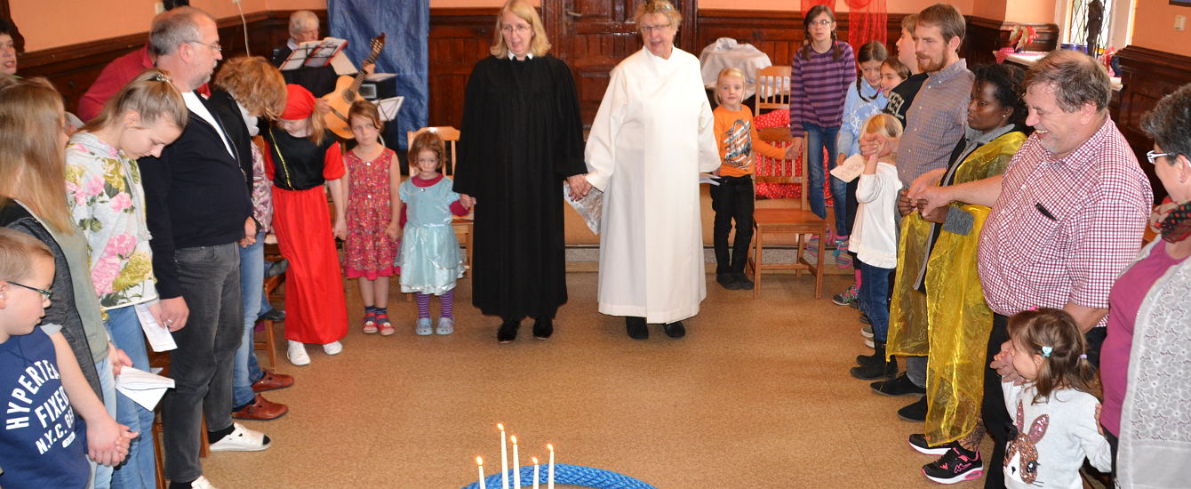 Konfessionsverbindende Paare im Kinderschloss Mansfeld